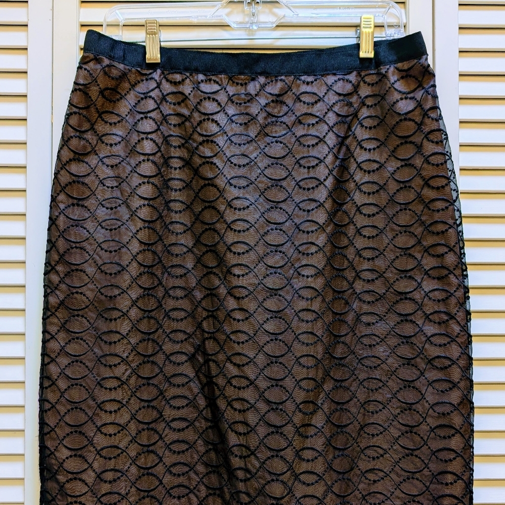 NWT KENAR brand Pencil Skirt. Sheer Black Silk Embroidered Organza. Size 12